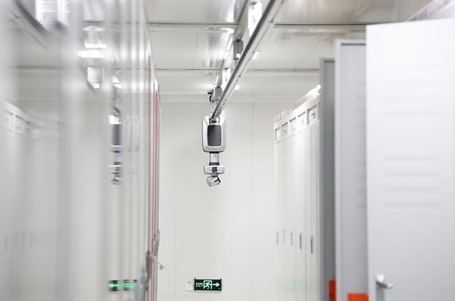 風電場升壓站智慧巡檢機器人。劉冬攝