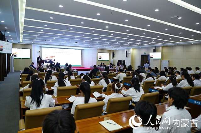 “北疆文化賦能草原旅游 —— 文旅深度融合與區(qū)域協(xié)調發(fā)展”分會場。組委會供圖