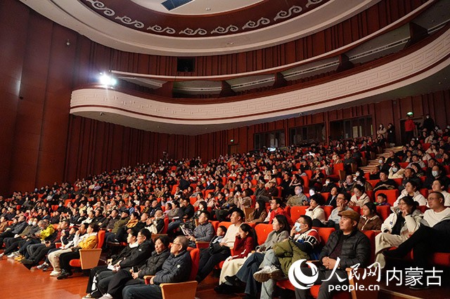 《致敬金庸》音樂會現(xiàn)場。實習生 牛佳攝