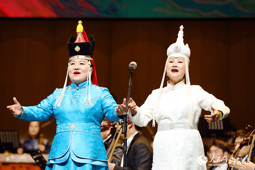 音樂會(huì)演出現(xiàn)場(chǎng)。人民網(wǎng)記者 齊浩男攝