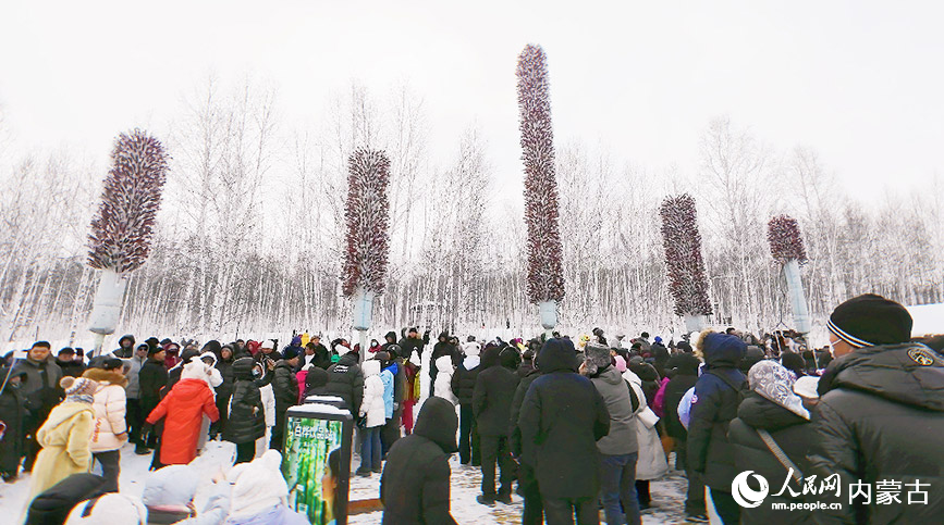 “冰糖葫蘆樹”。主辦單位供圖