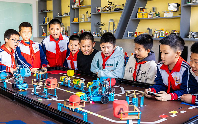 內蒙古呼和浩特：多彩社團點燃科技夢