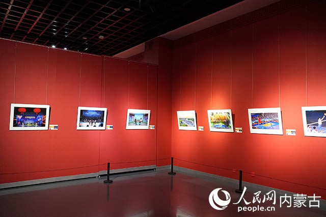 攝影展作品。實習生牛佳攝