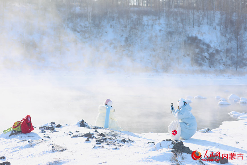 不凍河美景。人民網記者 齊浩男攝