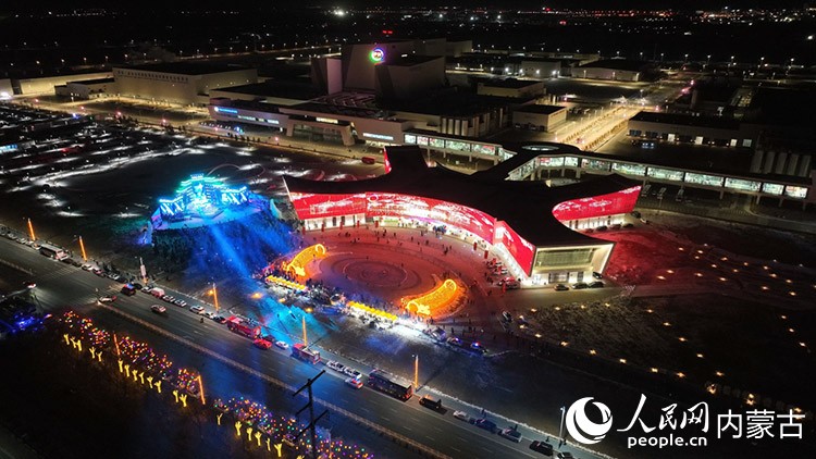 跨年音樂嘉年華場面鳥瞰圖。人民網(wǎng)記者 富麗娟攝