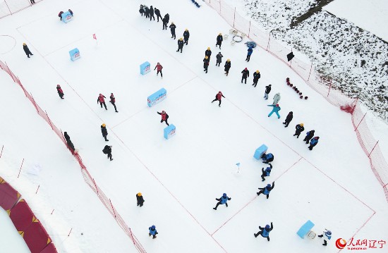 2024年，遼寧省職工冰雪運動會雪合戰總決賽比賽現場。